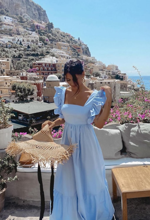 Vestido comprido com folhos