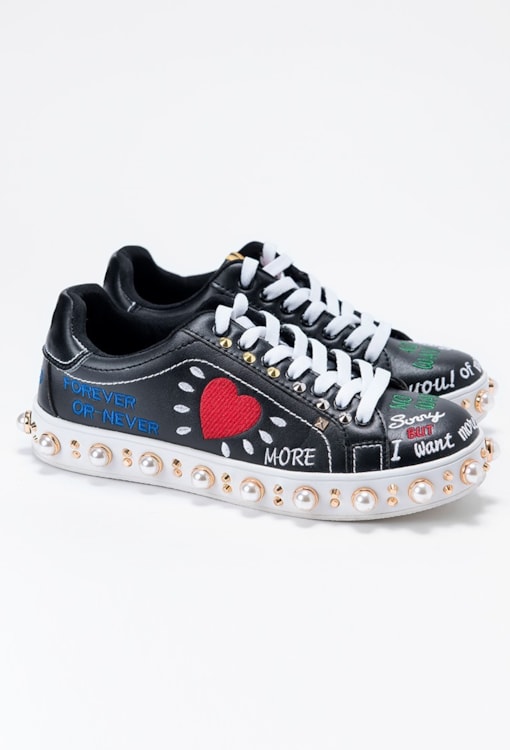 Sapatilha com Bordados