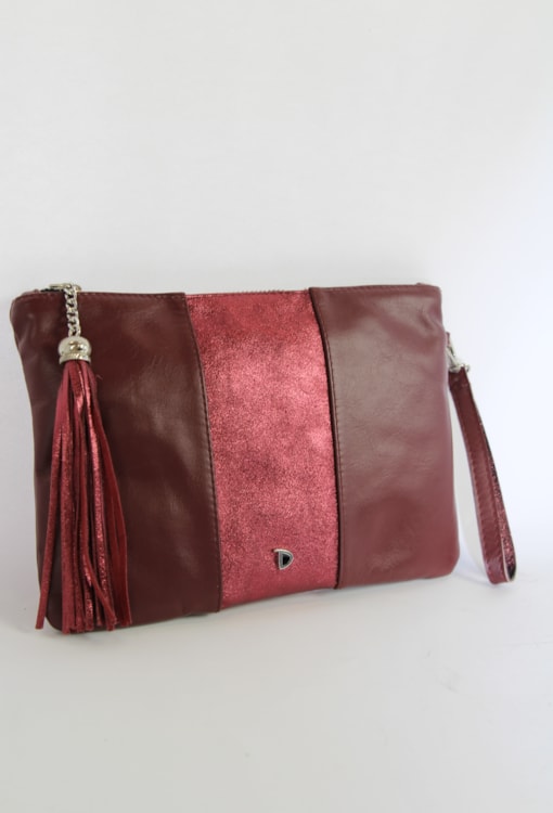 Mala tipo pochette com alça