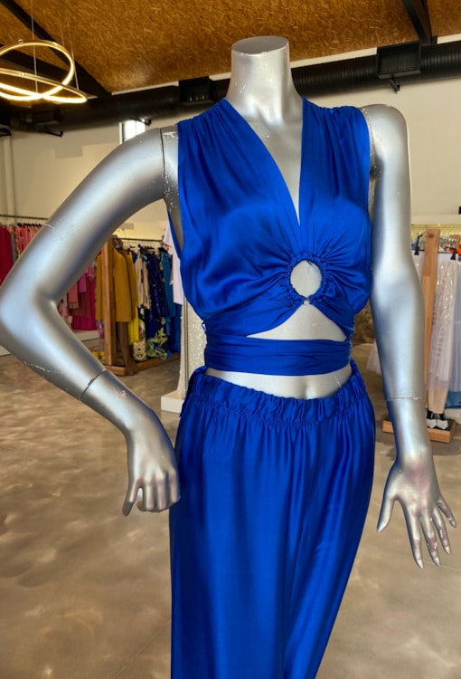 Top curto efeito cetim