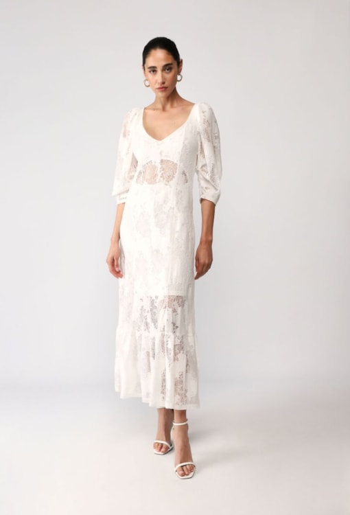 Vestido longo de renda com decote em V 