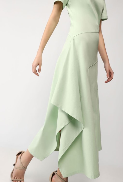Vestido midi assimétrico