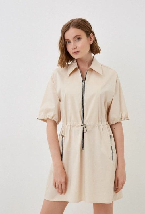 Vestido estilo camiseiro com fecho